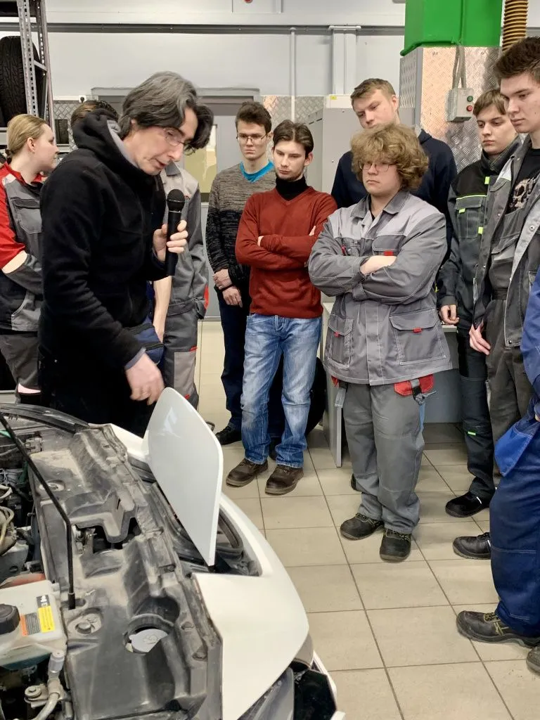 мастер-класс «Диагностика электромобиля Nissan Leaf». мастер-класс «Диагностика электромобиля Nissan Leaf».